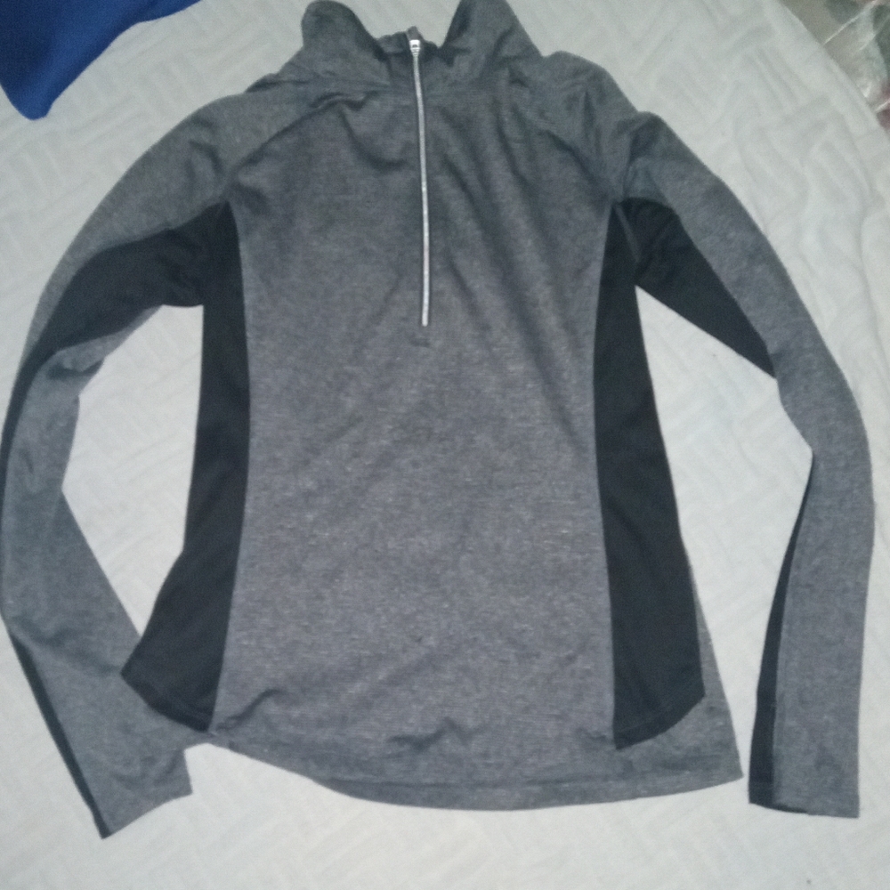 Danskin semi fitted jacket